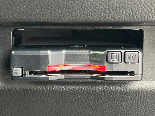 【ETC】高速道路の料金所をストレスなく通過!話題のスポットやサービスエリアに多い「スマートIC」利用時は必須のアイテムです。当店でセットアップを実施、ご納車当日からすぐにご利用いただけます!