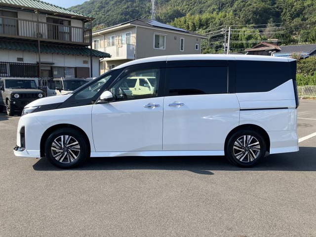 セレナ1.4 e-POWER ハイウェイスターV