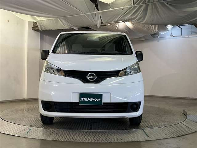 NV200バネットバン1.6 チェアキャブ 車いす1名仕様 専用サードシート有