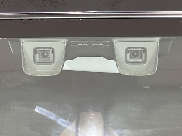 【スズキ セーフティサポート】走行中に前方の車両等を認識し、衝突しそうな時は警報とブレーキで衝突回避と被害軽減をアシスト。より安全にドライブをお楽しみいただけます。