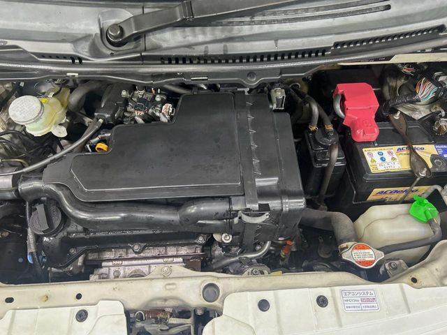 親切・丁寧な専門メカニックスタッフが応対!・車検・点検整備・事故等の修理などアフターサービスも安心。お車のカスタマイズもネクステージのサービススタッフまでご相談ください!