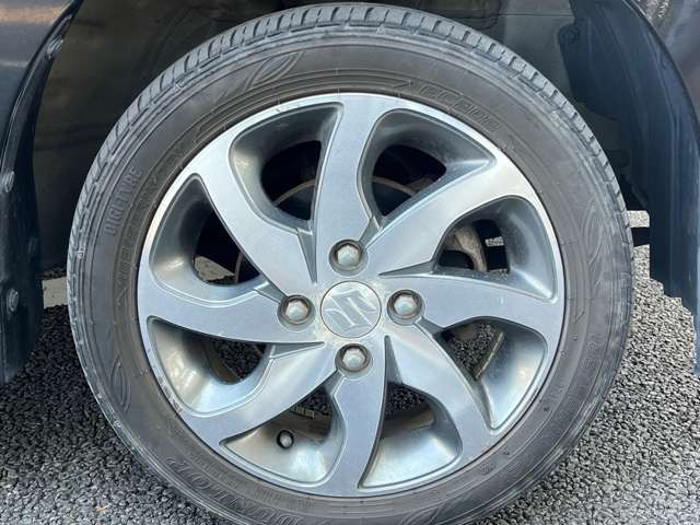 低燃費で維持費を抑えやすい軽自動車です。