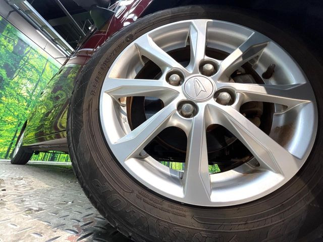 �y����14�C���`�A���~�z�C�[���z�O�ςɃ}�b�`��������14�C���`�A���~�z�C�[���𑕒����Ă���܂��B�e��ЊO�A���~�z�C�[����A�X�^�b�h���X�^�C�����戵�����Ă���܂��B���񂲑��k����������