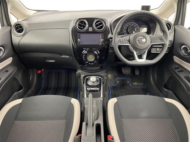 ノート1.2 e-POWER X FOUR Vセレクション 4WD