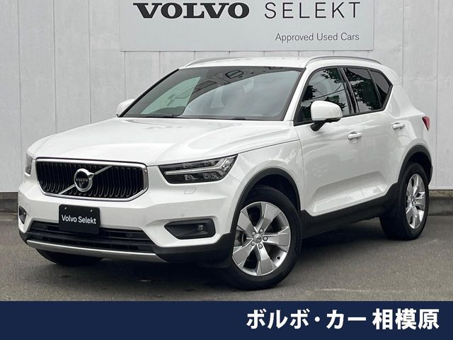 XC40B4 AWD モメンタム 4WD