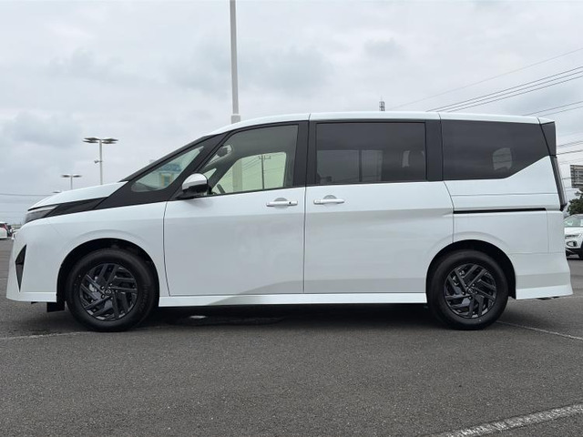 セレナ1.4 e-POWER ハイウェイスターV