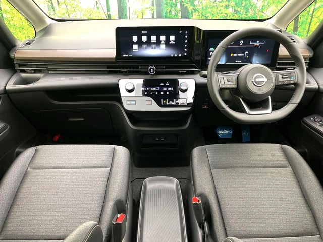 セレナ1.4 e-POWER ハイウェイスターV