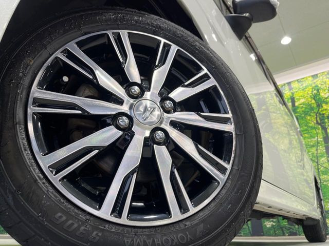 �y����14�C���`�A���~�z�C�[���z�O�ςɃ}�b�`���������A���~�z�C�[���𑕒����Ă���܂��B�e��ЊO�A���~�z�C�[����A�X�^�b�h���X�^�C�����戵�����Ă���܂��B���񂲑��k����������