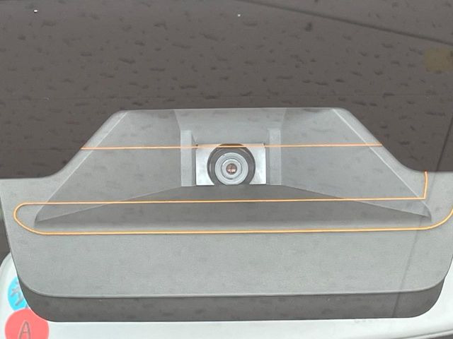 【スズキ セーフティサポート】走行中に前方の車両等を認識し、衝突しそうな時は警報とブレーキで衝突回避と被害軽減をアシスト。より安全にドライブをお楽しみいただけます。