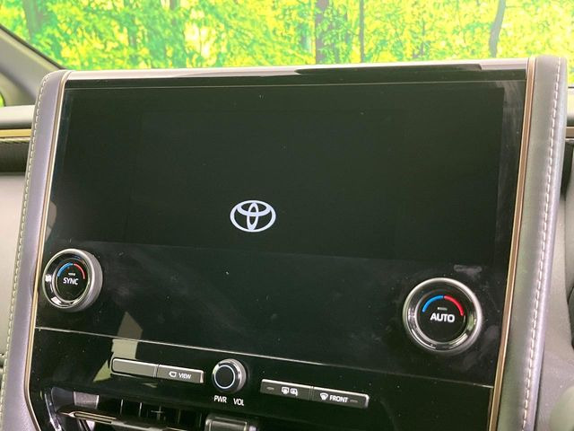 �y9.8�C���` �f�B�X�v���C�I�[�f�B�I�z���ʂ̃f�B�X�v���C��AppleCarPlay��AndroidAuto�����p�\�B�傫�ȉ�ʂŃX�}�z�i�r�A�v���������p���������܂���