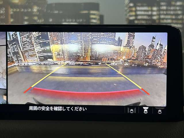 【アラウンドビューモニター】も付いています!狭い場所での車庫入れや縦列駐車も安心ですね☆