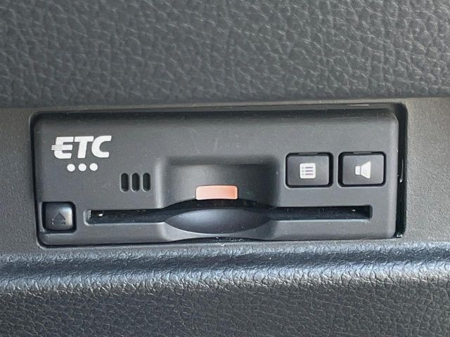 【ETC】高速道路の料金所をストレスなく通過!話題のスポットやサービスエリアに多い「スマートIC」利用時は必須のアイテムです。当店でセットアップを実施、ご納車当日からすぐにご利用いただけます!