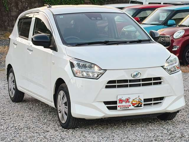 お客様のご予算帯に合わせたお車を常時50台以上取り揃えています!当社のスタッフがお客様のお車選びをしっかりサポートしご提案させていただきます!