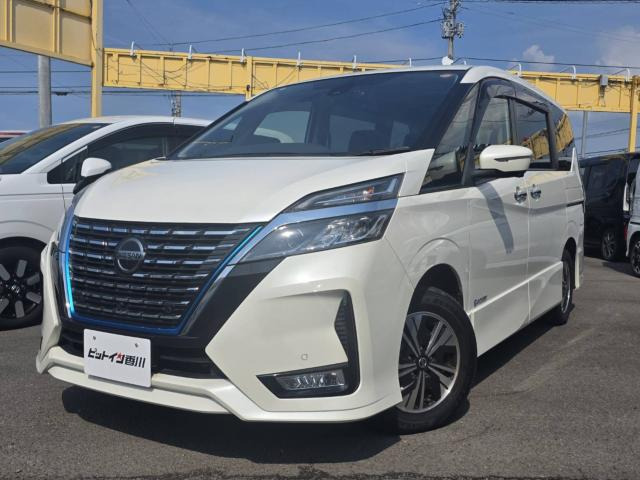 セレナ1.2 e-POWER ハイウェイスターV