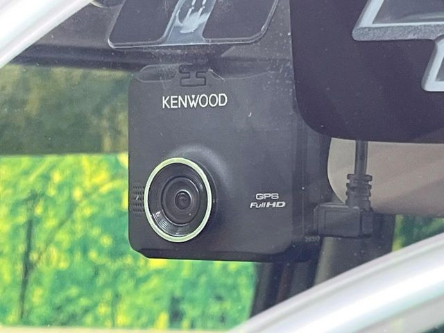 【ドライブレコーダー】ドライブレコーダー装備!走行中はもちろん、あおり運転や事故に遭遇した際、映像で記録し、万一のリスクに備えます。※記録用SDカードはお客様ご自身でご準備いただく必要があります。