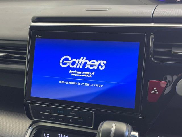 【純正10型ナビ】人気の純正ナビを装備。オーディオ機能も充実しており、Bluetooth接続すればお持ちのスマホやMP3プレイヤーの音楽を再生可能!毎日の運転がさらに楽しくなります!!
