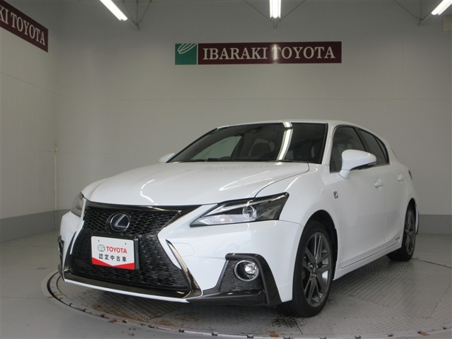 CT200h Fスポーツ
