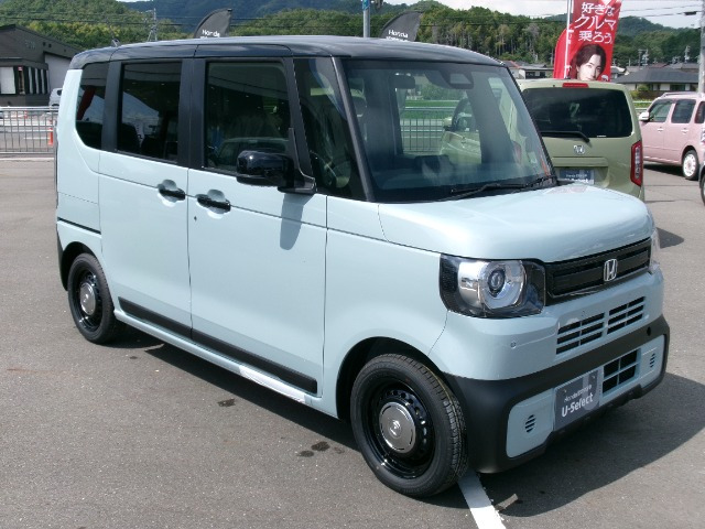 N-BOXジョイ 2トーン
