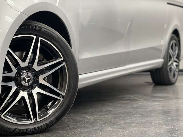 VクラスV220d アバンギャルド ロング AMGライン