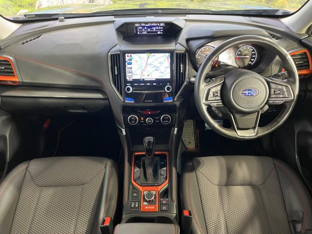 フォレスター2.5 エックスブレイク 4WD