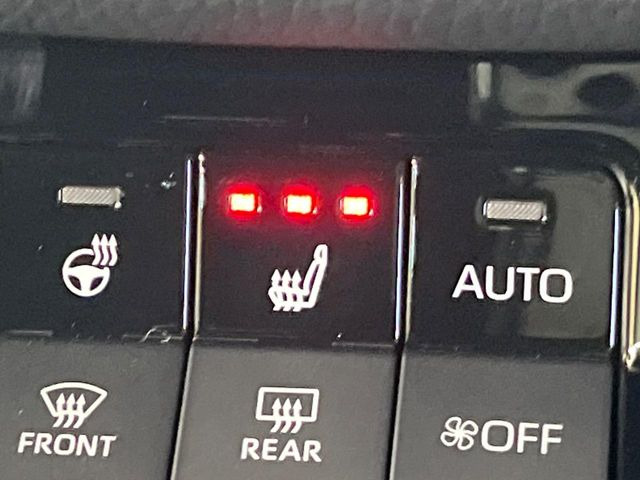 【シートヒーター】寒い日に重宝するシートヒーター!エアコンより早く温まってくれるので寒がりの人も安心ですね♪エアコンの温風は乾燥するから苦手、という方にもをおすすめです。