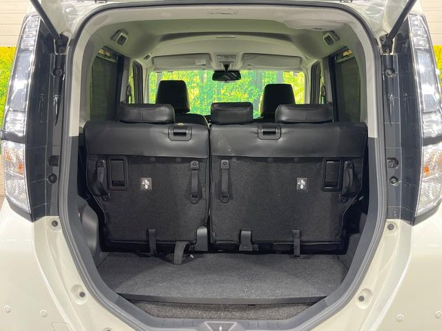 普段のお買い物や通勤、送迎等に十分な荷室スペースを確保しております。セカンドシートを倒すと、大きな荷物の積載も可能です♪