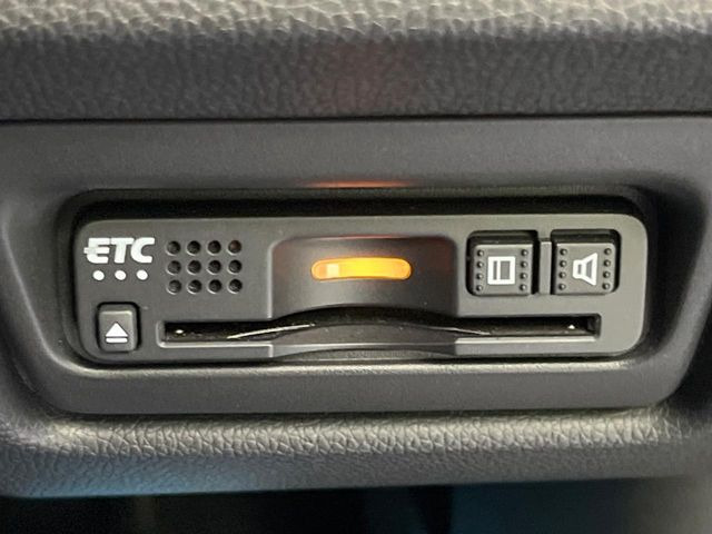 【ETC】高速道路の料金所をストレスなく通過!話題のスポットやサービスエリアに多い「スマートIC」利用時は必須のアイテムです。当店でセットアップを実施、ご納車当日からすぐにご利用いただけます!
