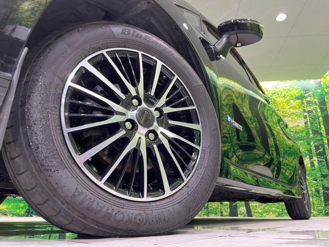 �y15�C���`�A���~�z�C�[���z�O�ςɃ}�b�`�����A���~�z�C�[���𑕒����Ă���܂��B�e��A���~�z�C�[����A�X�^�b�h���X�^�C�����戵�����Ă���܂��B���񂲑��k����������