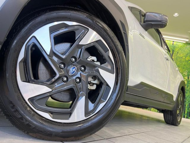 �y����18�C���`�A���~�z�C�[���z�O�ςɃ}�b�`���������A���~�z�C�[���𑕒����Ă���܂��B�e��ЊO�A���~�z�C�[����A�X�^�b�h���X�^�C�����戵�����Ă���܂��B���񂲑��k����������