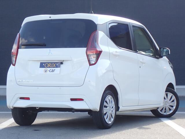 オリックス認定中古車は御納車前に全車12または24ヶ月月点検を実施しオイル、エレメント、全ワイパーゴム、エアコンフィルターは無条件で新品に交換致します。安心の充実整備です。