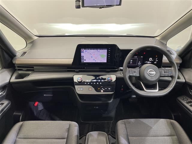 セレナ1.4 e-POWER ハイウェイスターV