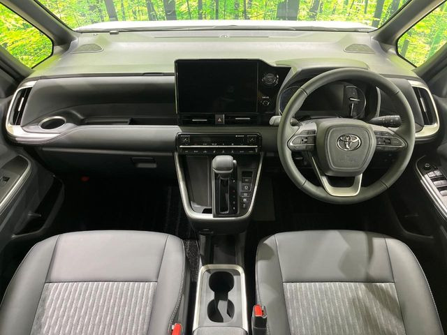 ノア1.8 ハイブリッド S-Z