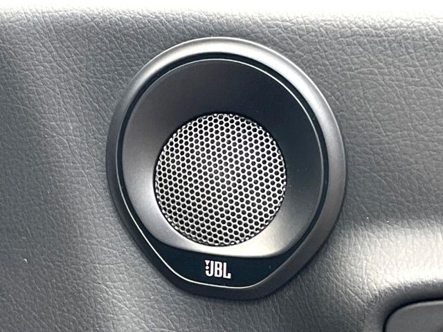 �yJBL�T�E���h�V�X�e���t�������i�r�z�[���̃i�r�@�\�͂������A���x�ȃ`���[�j���O�\�͂����ڂ���Ă���A�������ȉ��y�����y���݂��������܂���