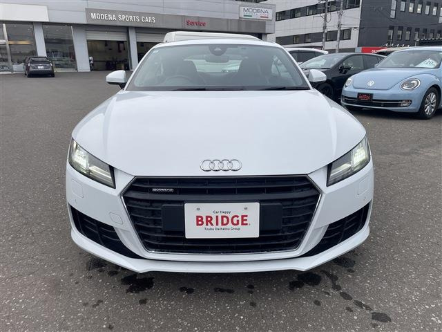 TTクーペ2.0 TFSI クワトロ 4WD