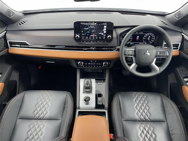 アウトランダーPHEV 2.4 P 4WD