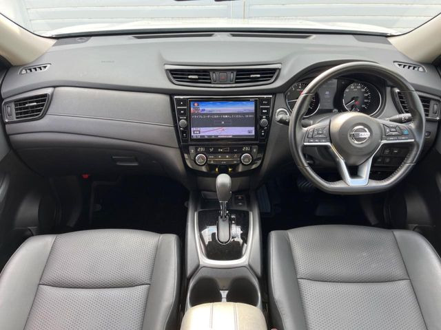 エクストレイル2.0 20Xi