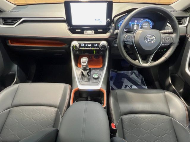 RAV42.5 ハイブリッド アドベンチャー E-Four 4WD