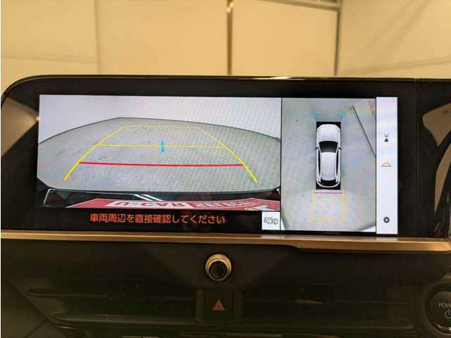 クラウンスポーツ2.5 Z E-Four 4WD