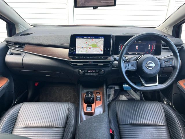 ノートオーラ1.2 G レザーエディション