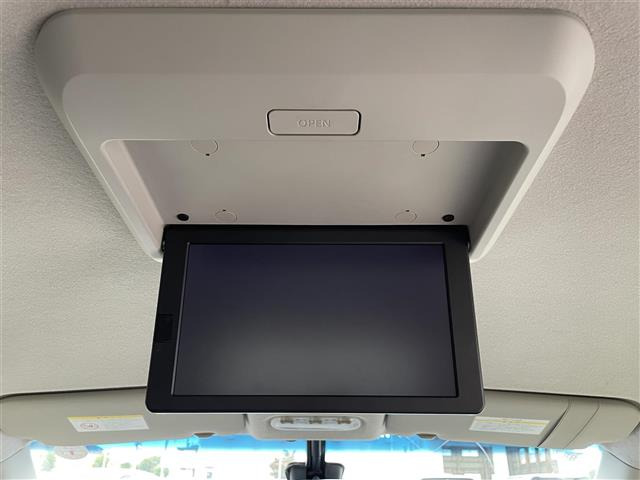 セレナ2.0 ハイウェイスター Vセレクション+Safety II S-HYBRID