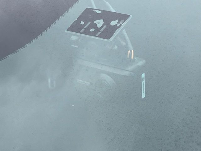 【ドライブレコーダー】ドライブレコーダー装備!走行中はもちろん、あおり運転や事故に遭遇した際、映像で記録し、万一のリスクに備えます。※記録用SDカードはお客様ご自身でご準備いただく必要があります。