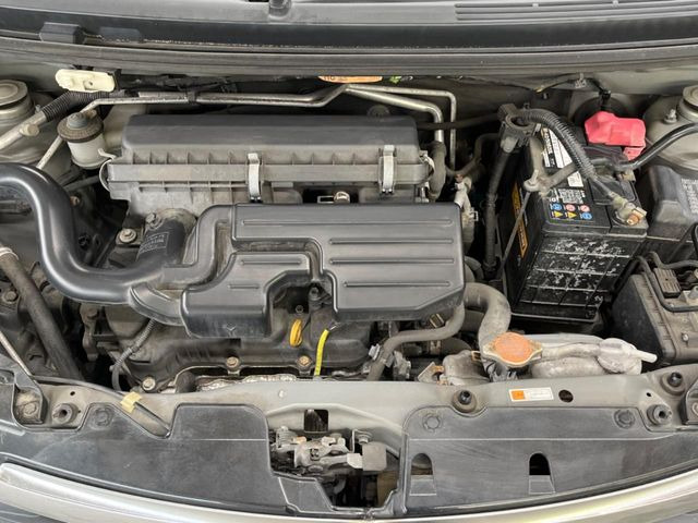 親切・丁寧な専門メカニックスタッフが応対!・車検・点検整備・事故等の修理などアフターサービスも安心。お車のカスタマイズもネクステージのサービススタッフまでご相談ください!