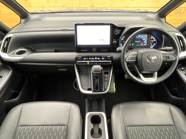 ノア1.8 ハイブリッド S-Z