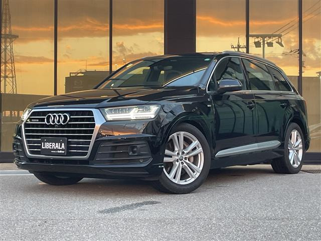 Q72.0 TFSI クワトロ 4WD