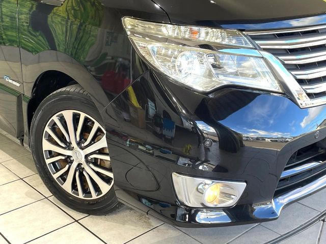 �yLED�w�b�h���C�g�z���V����ԑ��s�����ǍD�Ȏ��E���m�ۂ����S���ĉ^�]�ł��鍂�P�xLED�w�b�h���C�g�𑕔�!�_�����x�������A����d�͂��}�����Ă��܂��B