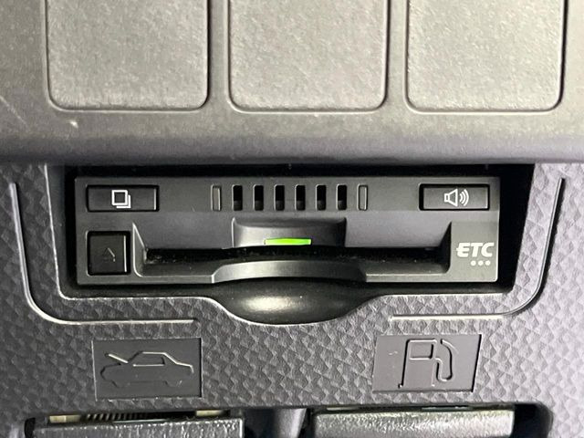 【ETC】高速道路の料金所をストレスなく通過!話題のスポットやサービスエリアに多い「スマートIC」利用時は必須のアイテムです。当店でセットアップを実施、ご納車当日からすぐにご利用いただけます!