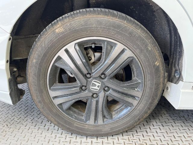 �y����16�C���`�A���~�z�C�[���z�O�ςɃ}�b�`���������A���~�z�C�[���𑕒����Ă���܂��B�e��ЊO�A���~�z�C�[����A�X�^�b�h���X�^�C�����戵�����Ă���܂��B���񂲑��k����������