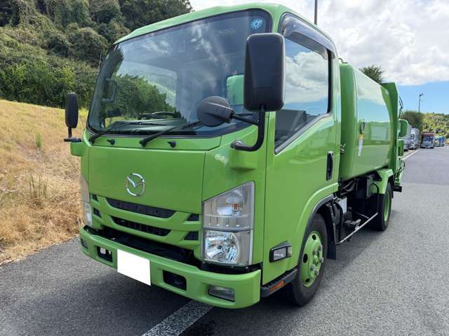 タイタン塵芥車