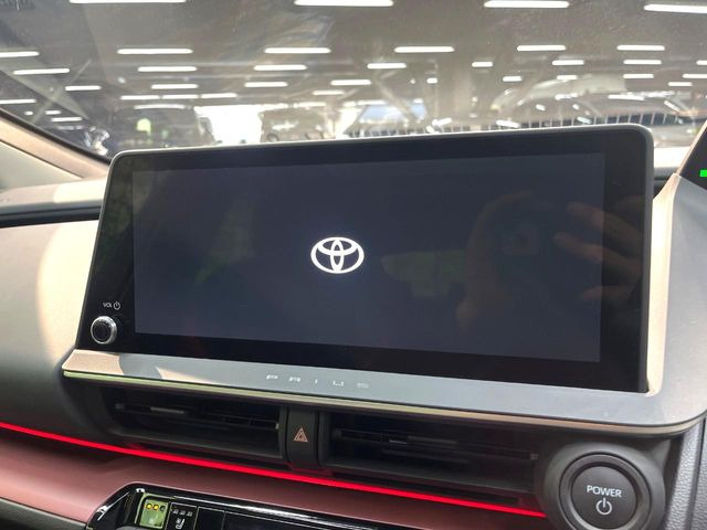 【12.3インチディスプレイオーディオ】スマートフォンと連携が可能な大画面ディスプレイオーディオです。スマートフォンのナビ機能を使用したり、Bluetooth接続で音楽もお楽しみいただけます!
