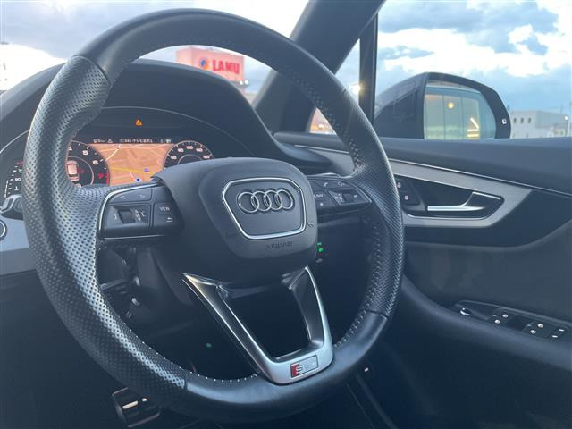 Q72.0 TFSI クワトロ 4WD